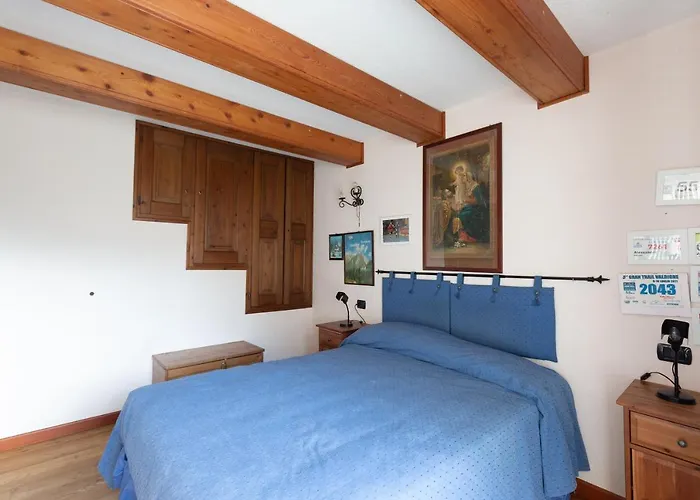 Apartment Joivy Big Flat For 6 With Backyard And Parking In